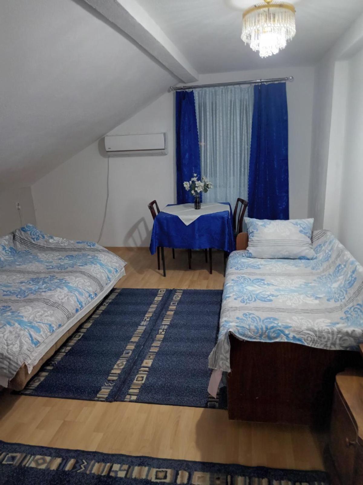 Guesthouse Sobi-Rooms Gradsko Exterior foto